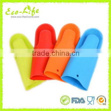 BPA Free Heat Resistant Non-stick Long Silicone Oven Gloves Barbecue Glove