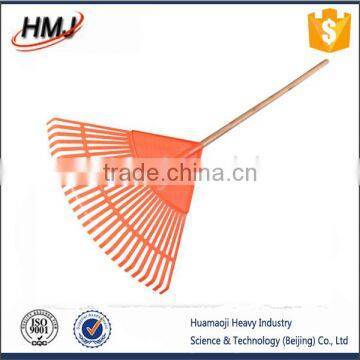 2017 hot sales plastic rake head with wooden handle