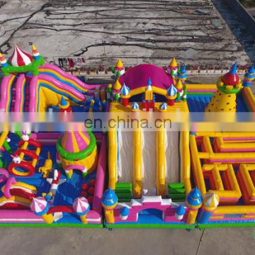 Interactive game maze climb themed inflatable family entertainment center equipment for sale