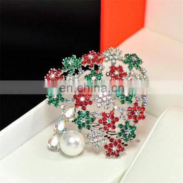 Holiday gift Christmas tree pin fashion brooch