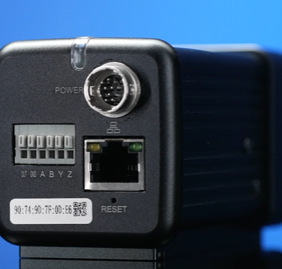 Electric-Focus Thermal Imaging Camera With 0.48mrad IFOV and 12μm Pixel Pitch for Precision Monitoring