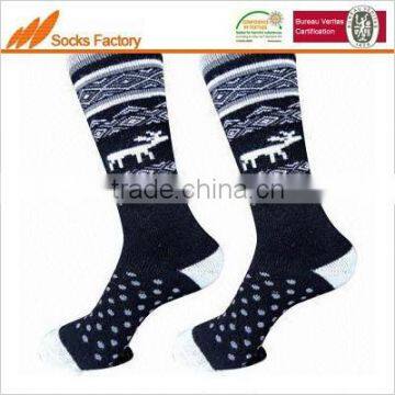 Women's merino woolen outdoor socks with fancy jacquard designs