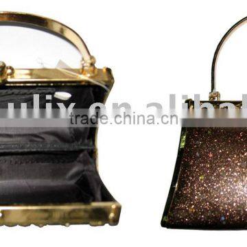 LADIES' HANDBAGS IN STYLISH DESIGN WITH LOCK