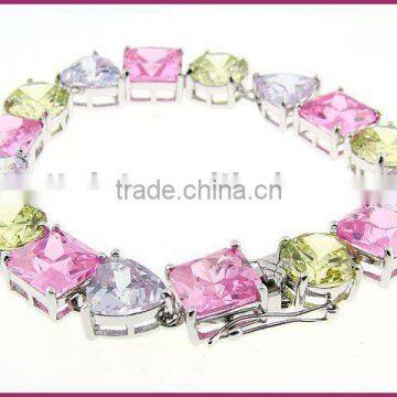 PT0040 Fashion bracelet with glass stone