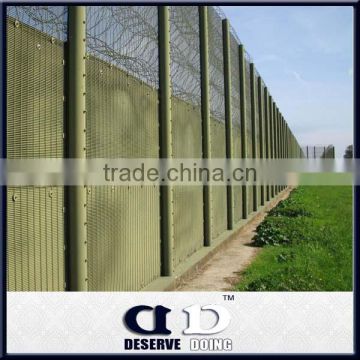 High security welded wire mesh fence system