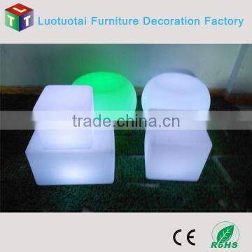 Glowing/illuminated/luminous cube chair with RGBW color change