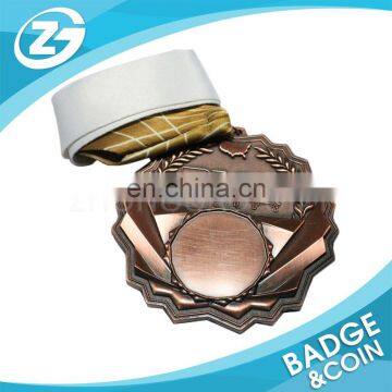 Various Designs Factory Direct Sale Production Cheap Triathlon Die Casting Medallion Religious 3D Medals Wholesale