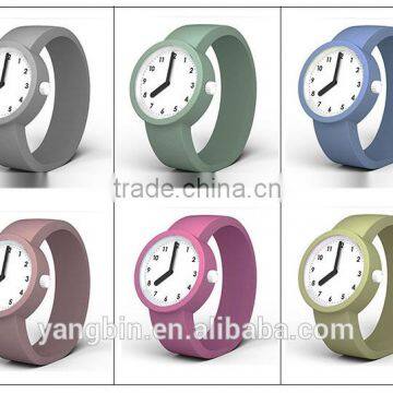 Silicone Watches With Japan Quartz Movement for Girls Wholesale Watches photo-6