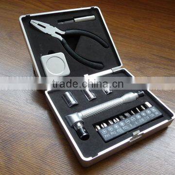 Made in China Popular Good Quality18pcs Hand Tool Set photo-2