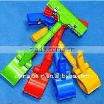 stationery clip