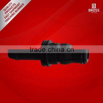 Coolant Breather Hose Pipe Socket: A0039970689 for Mercedes W203 W221 C230 S400 S550 S600