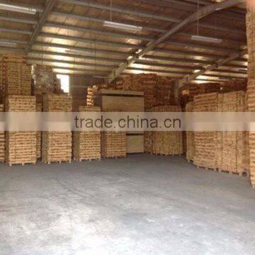 High quality Rubber wood from Vietnam for pallet or furniture