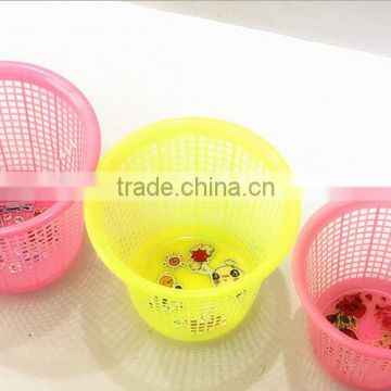 Durable plastic mesh 20L waste bins perforated plastic trash can