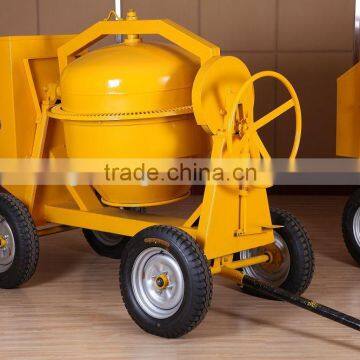 Electric mini concrete mixer