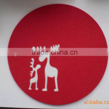 Hollowed Felt Tablemat photo-5