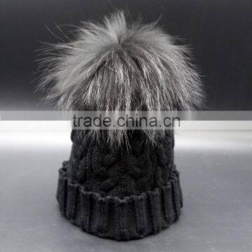 Wholesale New Colorful Detachable Raccon Fur Pompom Fashion Girls Winter Caps