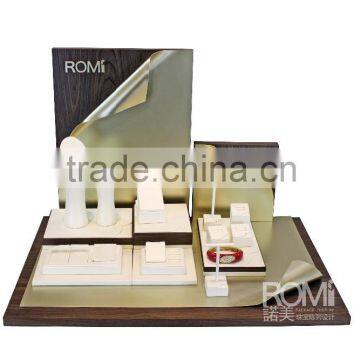 New arrival Jewelry window display metal painting/veneer/pu leather jewelry display