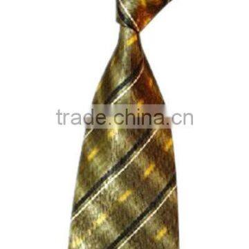 printed tie with striped pattern