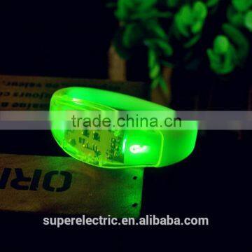 Customzied design voice control light up wristbands shaking led light silicon wristband