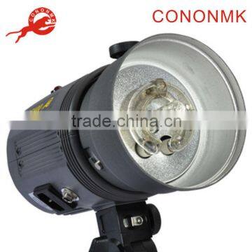 Cononmk CF studio lighting for studio shooting