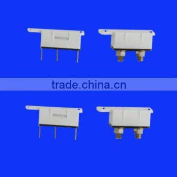 Resettable current protector for DC application