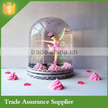 2015 New on China Interior Decor Resin Snowglobe photo-3
