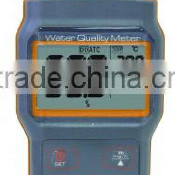 Handheld Multiparameter pH/Conductivity/Salt/DO/Temperature Meter 5 in 1 IP67 ATC Datalogger AZ8602