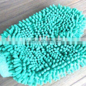 Household cleaning glove/cleaning mitt