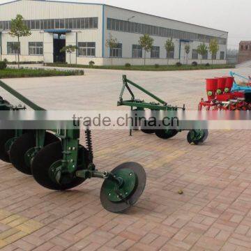 Weifang CP Machinery Agricultural Equipment 4x4 40HP Cheap Mini Farm Tractor Plow