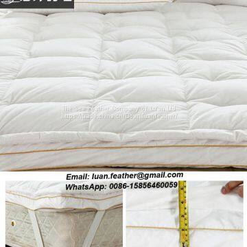 White Goose Down and Feather Filled Mattress Topper Bed Mattress