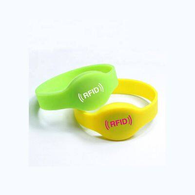 Reusable ISO14443A RFID Rubber Bracelet Gym Silicone Wristband for Acess Control
