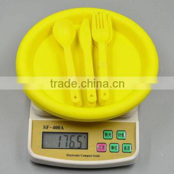 High Quality Plastic Picnic Tableware Set of 16 for Sale photo-2