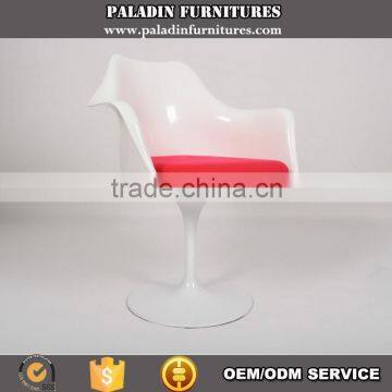 Eero Saarinen Tulip Chair replica with arm