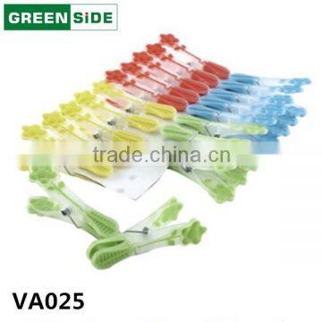 VB025 Clip Hanger Matched Plastic Clothespins