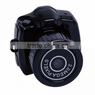 Y2000 World Smallest Camera