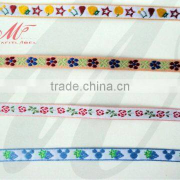 China Custom Good Effect Woven Ribbon Jacquard Jacquard Woven Rug photo-3