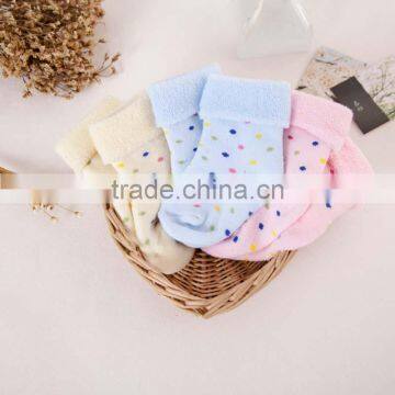 Top sales super soft winter cotton baby tube socks lovely baby anti slip socks