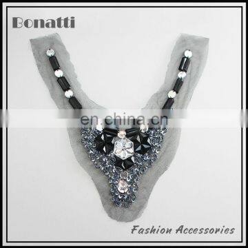 Big crystal collar neckline trim