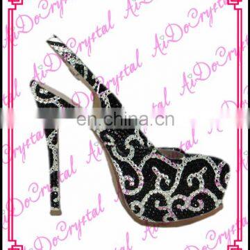 Aidocrystal comfortable Euro-size handmade Excellent quality crystal black patent high heels for lady closed toe slingback shoe