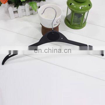 China Supplie Popular Used Black Plastic Skirts Hanger