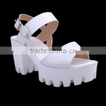 Comfortable White Latest Fashion Beautiful Chunky Heel Sandals 2016 photo-2