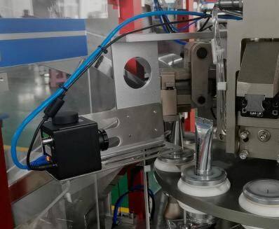 Automatic Plastic Tube Hose Filling and Sealing Machine Equipment for Cosmetic Cream Paste Ointment photo-4