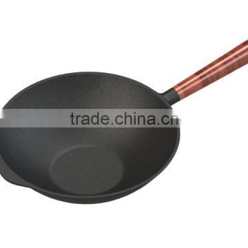 Non-stick preseasoned cast iron wok with wooden handle