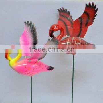 Hot Sale in Russia 6 Inch Plastic Swan Decorative Garden Planter Sticks