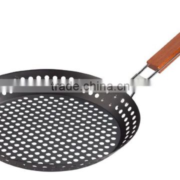 grill wok with handle