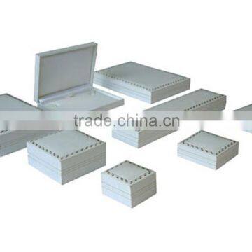 elegant white plastic jewelry box,deluxe diamond box