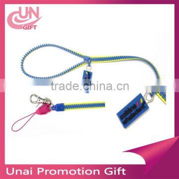 Cheap High Quality Mobile Phone Plastic Zipper Lanyard Wholesale