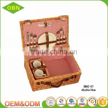 Woven wicker material picnic basket with ceramic set