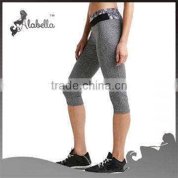 Ladies' Capri Stylish Capri Pants for Wholesale Clothing photo-2