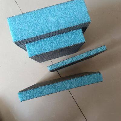 Planche d'isolation XPS imperméable d'une épaisseur de 10 mm pour l'isolation des toits